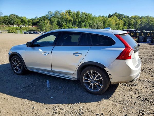 2017 VOLVO V60 CROSS COUNTRY Premier