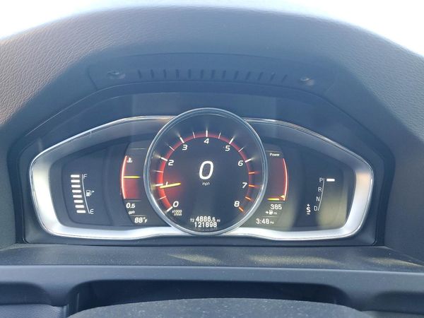 2017 VOLVO V60 CROSS COUNTRY Premier