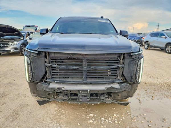 2025 CADILLAC ESCALADE