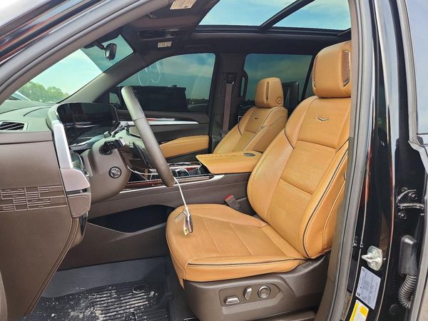 2025 CADILLAC ESCALADE