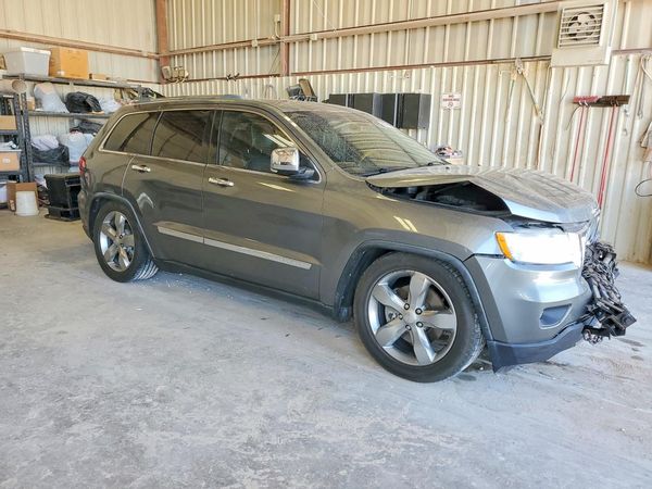 2012 JEEP CHEROKEE Overland — Passenger 3/4