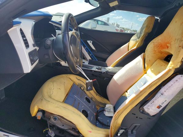 2014 CHEVROLET CORVETTE 2LT — DENT