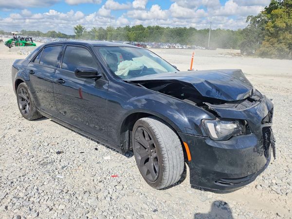 2022 CHRYSLER 300
