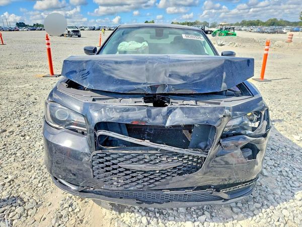 2022 CHRYSLER 300