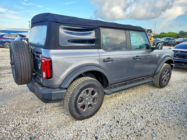 2022 FORD BRONCO