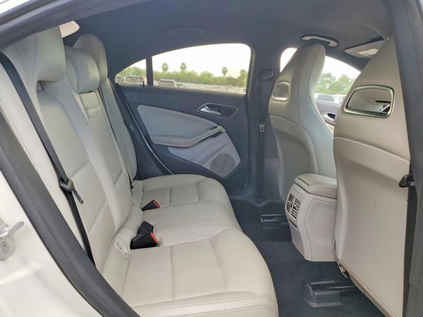 2015 MERCEDES-BENZ CLA CLA250