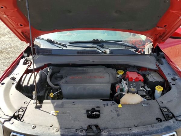 2019 JEEP COMPASS — Engine bay