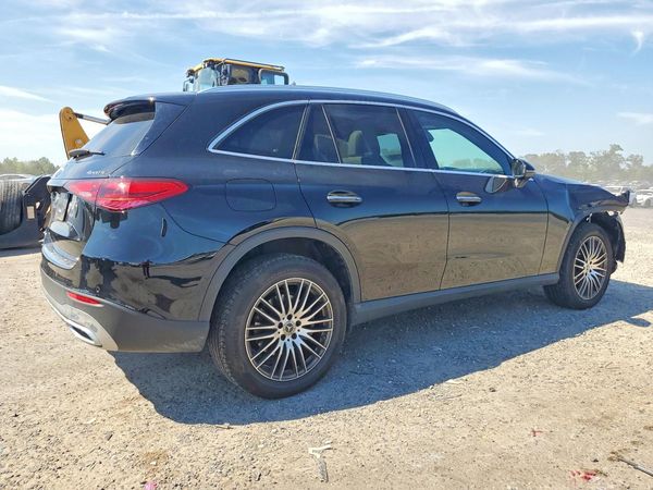 2024 MERCEDES-BENZ GLC
