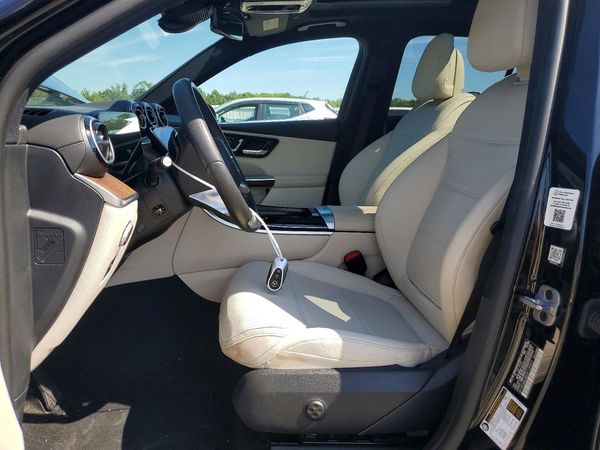 2024 MERCEDES-BENZ GLC