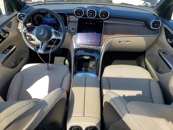 2024 MERCEDES-BENZ GLC