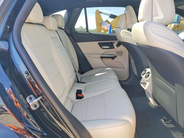 2024 MERCEDES-BENZ GLC