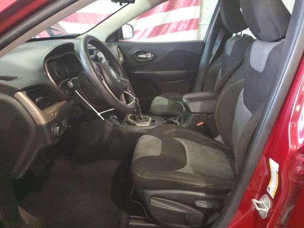2015 JEEP CHEROKEE Sport — DENT