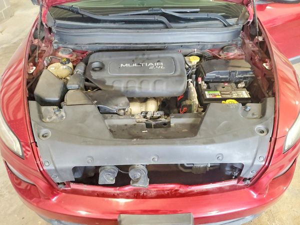 2015 JEEP CHEROKEE Sport — Engine bay