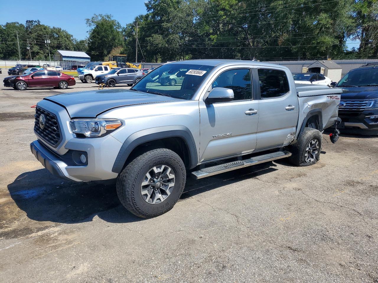 2022 TOYOTA TACOMA SR5 — Front 3/4