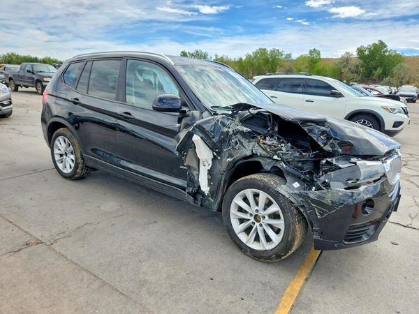 2017 BMW X3 xDrive28i — Passenger 3/4
