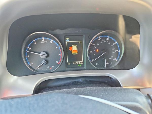 2018 TOYOTA RAV4 Adventure/XLE