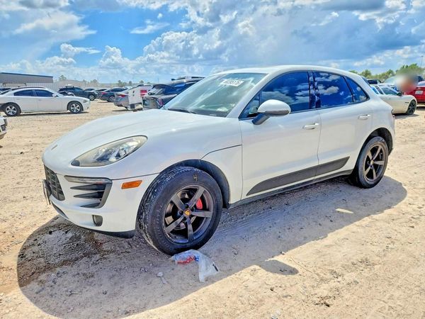 2017 PORSCHE MACAN
