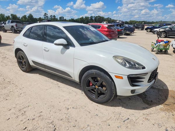 2017 PORSCHE MACAN