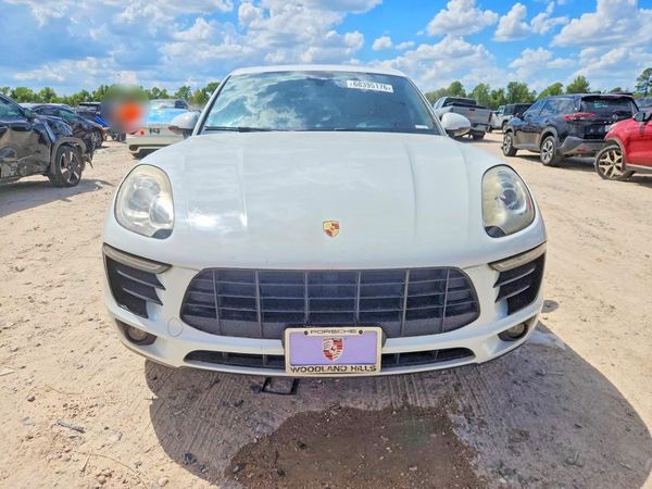 2017 PORSCHE MACAN