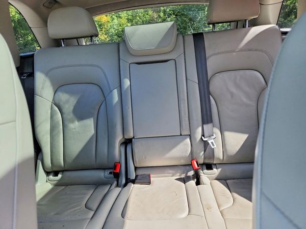 2012 AUDI Q5 Premium Plus