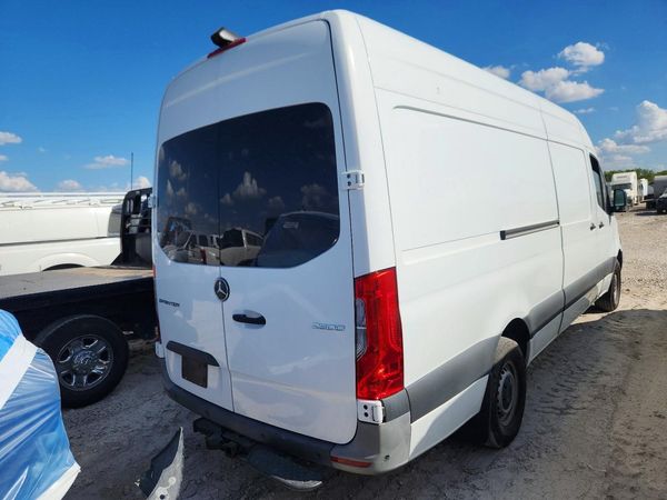 2023 MERCEDES-BENZ SPRINTER