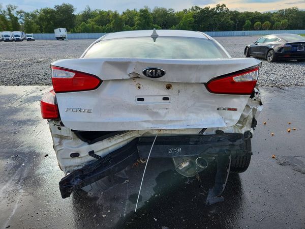 2015 KIA FORTE