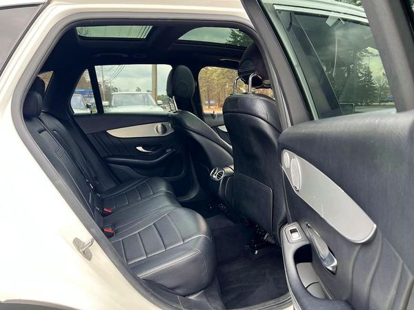 2019 MERCEDES-BENZ GLC GLC 300-4M