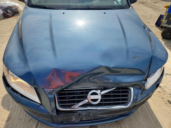 2012 VOLVO S80