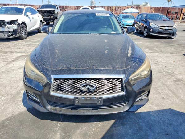 2015 INFINITI Q50