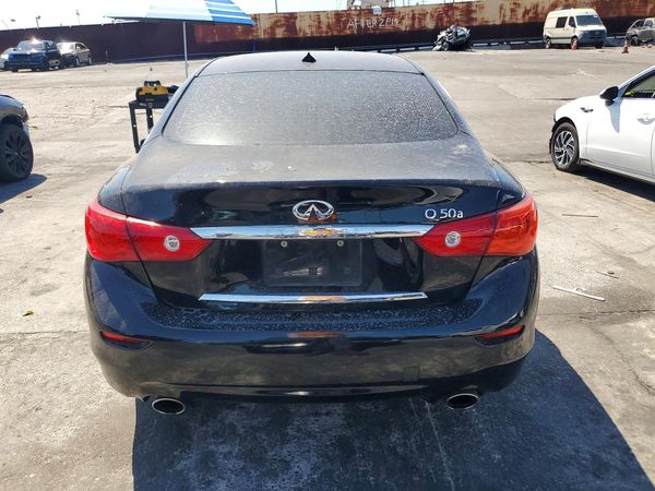2015 INFINITI Q50