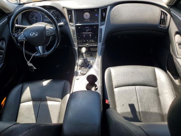 2015 INFINITI Q50