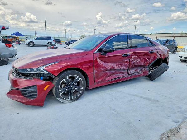 2022 KIA K5