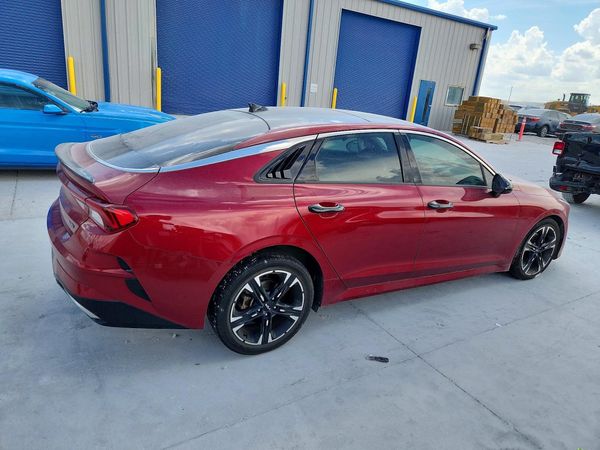 2022 KIA K5