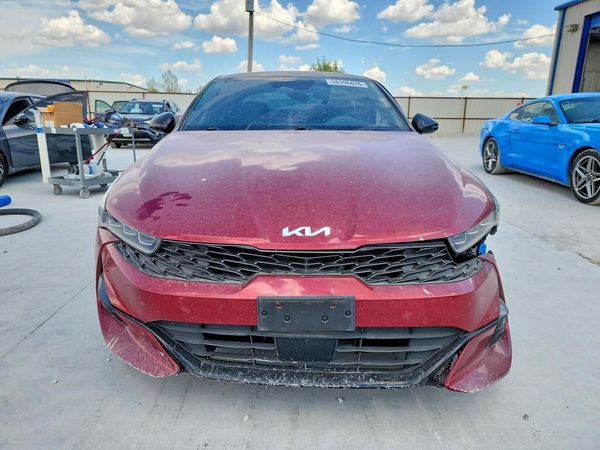 2022 KIA K5