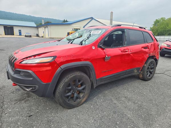 2017 JEEP CHEROKEE — Front 3/4