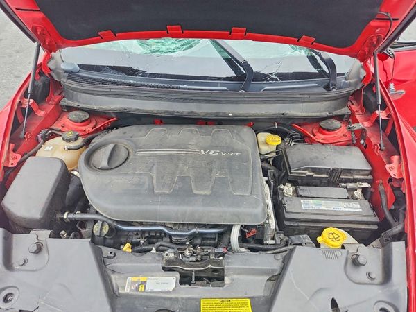 2017 JEEP CHEROKEE — Engine bay