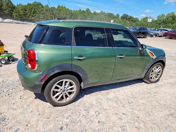 2015 MINI COOPER