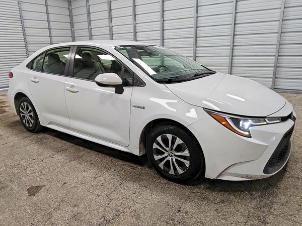 2020 TOYOTA COROLLA LE — Passenger 3/4