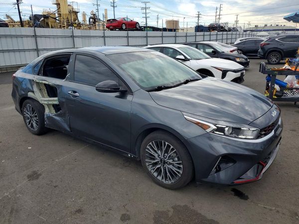 2024 KIA FORTE GT Line