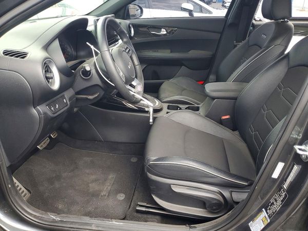 2024 KIA FORTE GT Line