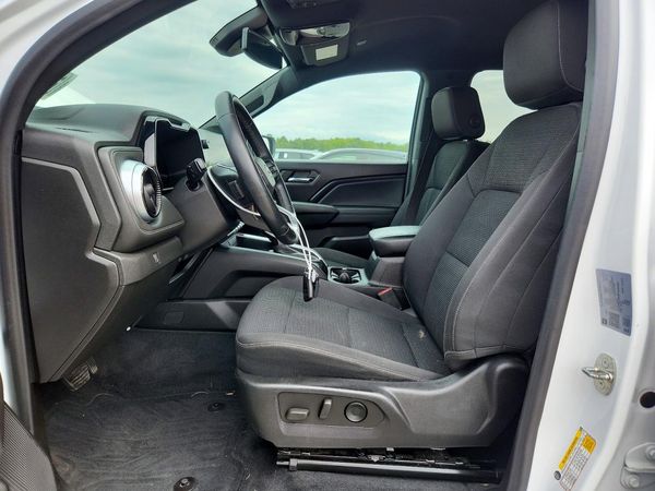 2023 CHEVROLET COLORADO LT — DENT