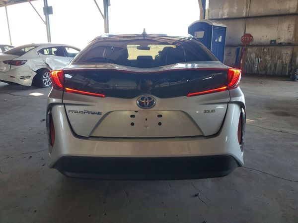 2022 TOYOTA PRIUS