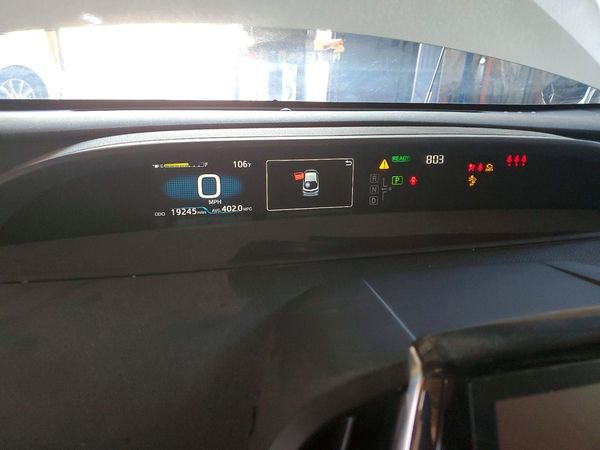 2022 TOYOTA PRIUS