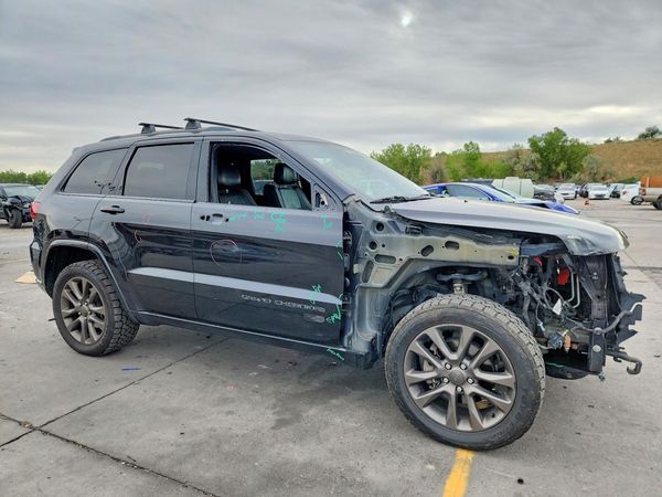 2016 JEEP GRAND CHEROKEE Limited — Passenger 3/4