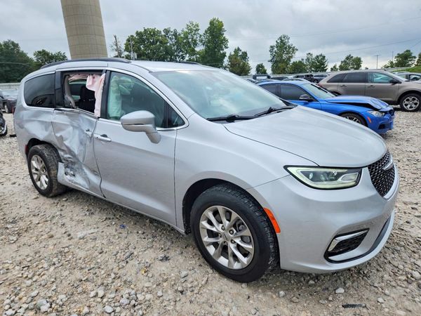 2022 CHRYSLER PACIFICA