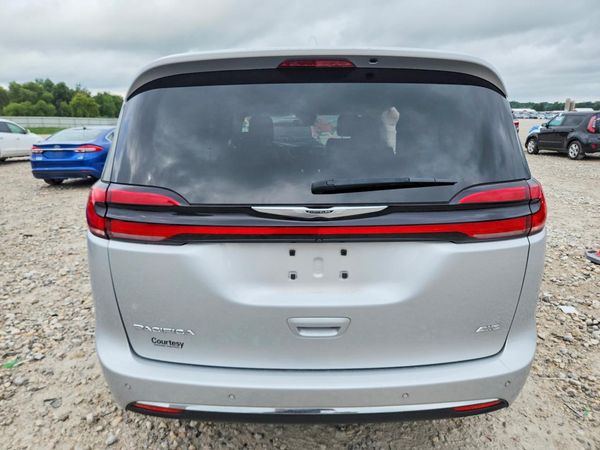 2022 CHRYSLER PACIFICA
