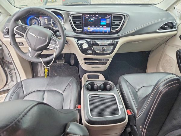 2022 CHRYSLER PACIFICA