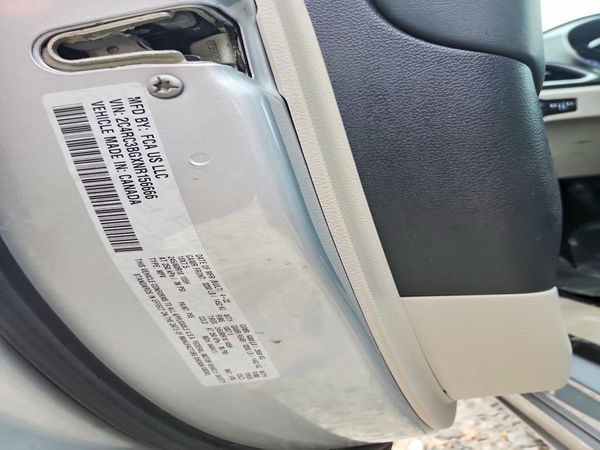 2022 CHRYSLER PACIFICA