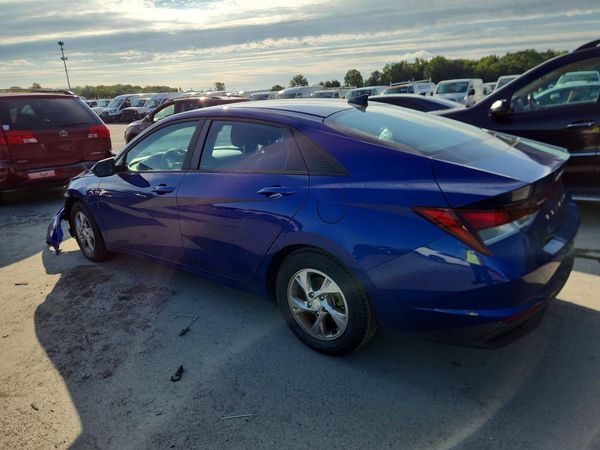 2022 HYUNDAI ELANTRA SE