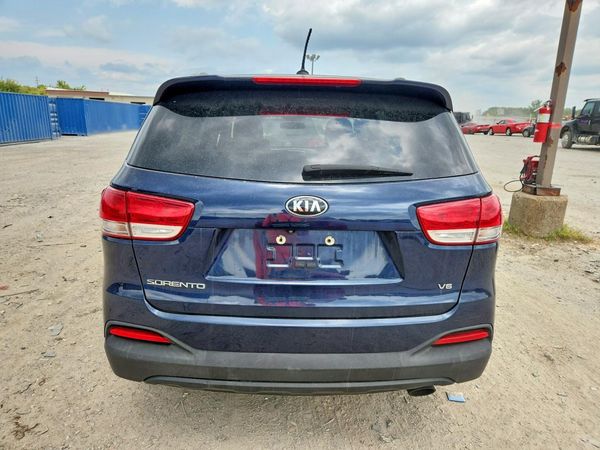 2017 KIA SORENTO L, LX — DIRR